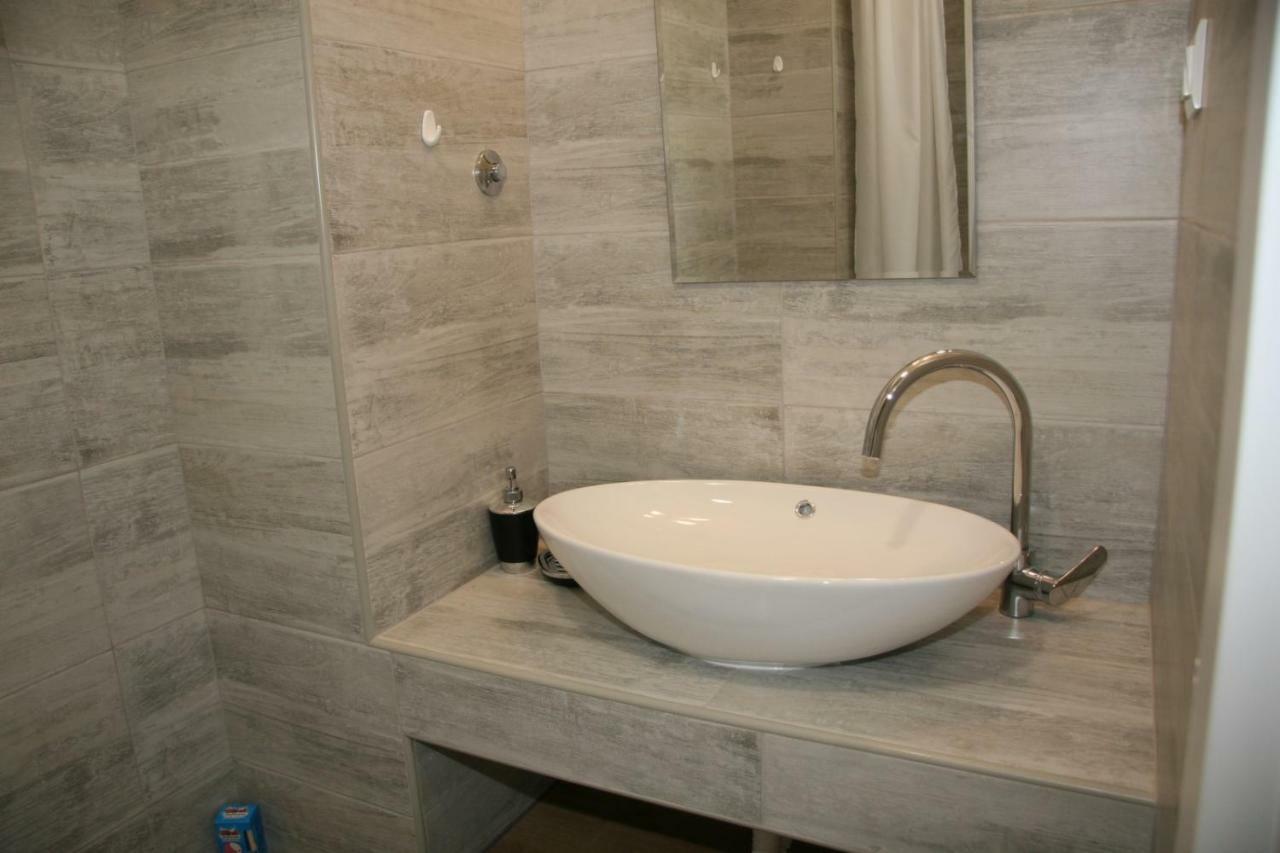 Stylish Apartment In City Center Pula Eksteriør billede